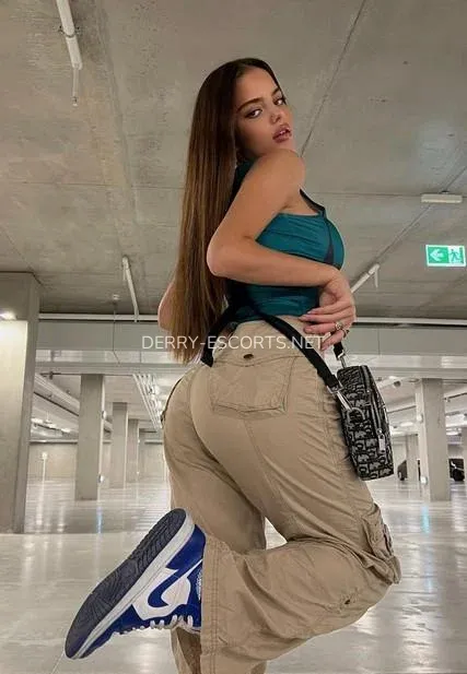 Derry escorts Kelsey — 4