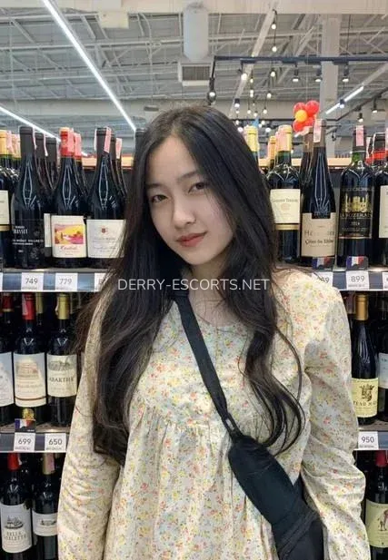 Derry escorts Kerstin — 8