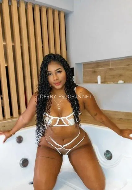 Derry escorts Ellen — 3