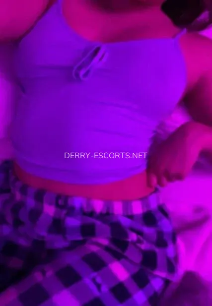 Derry escorts Marianne — 3