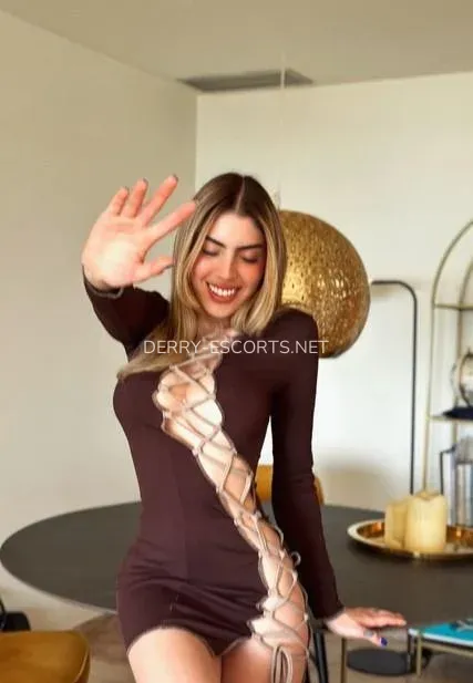 Derry escorts Emma — 5