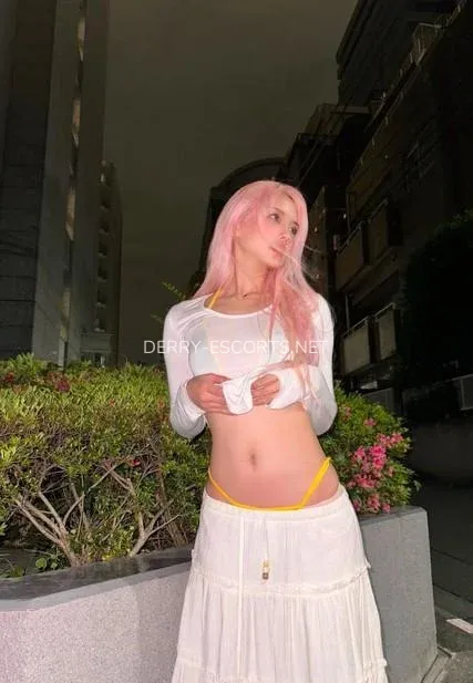 Derry escorts Kimberly — 3