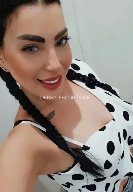 Derry escorts Karen — 8