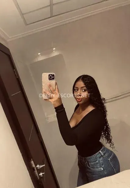 Derry escorts Ellen — 9