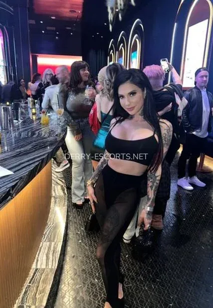 Derry escorts Erica — 5