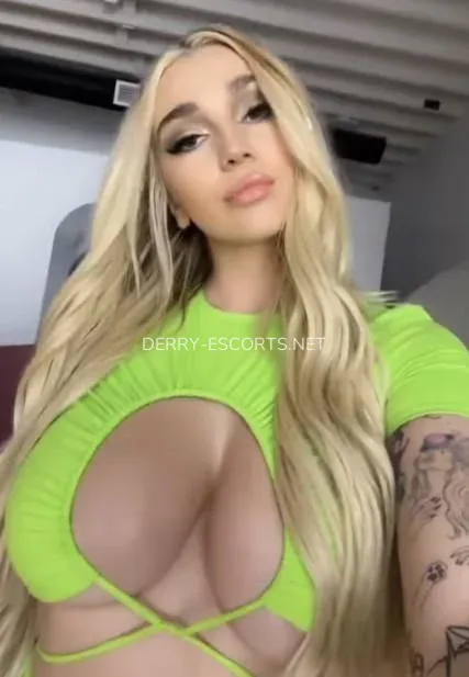 Derry escorts Amanda — 1