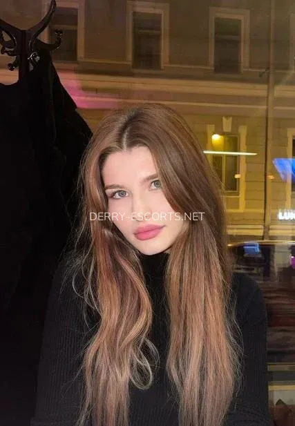 Derry escorts Gisela — 3