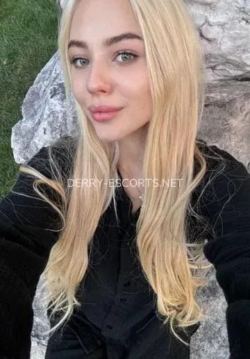 Derry escorts Viktoria — 3