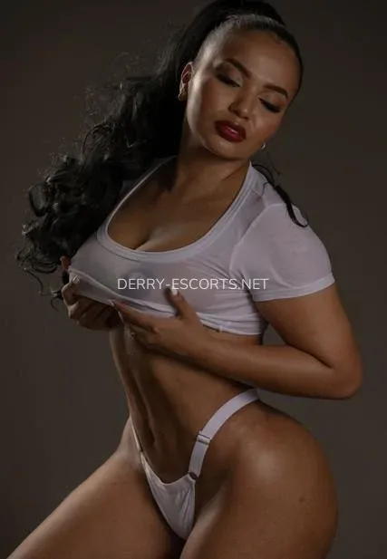 Derry escorts Cristina — 7