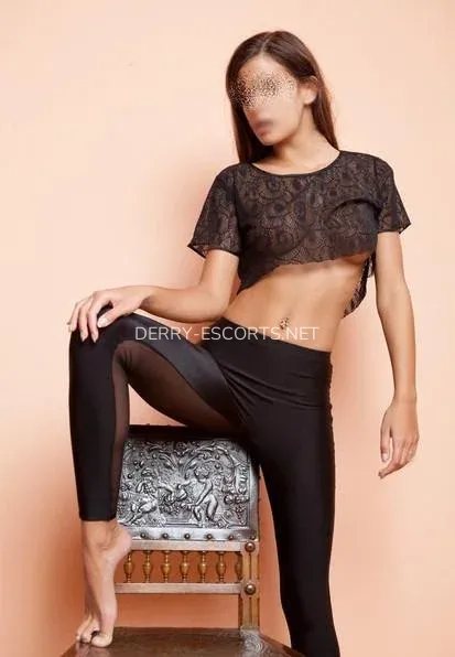 Derry escorts Leah — 3