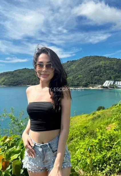 Derry escorts Jazmin — 1