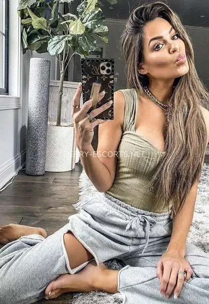 Escort djevojka Isabelle - Derry