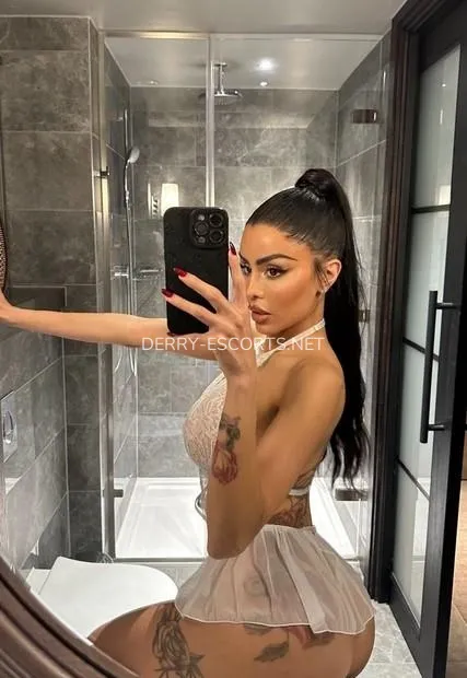 Derry escorts Mia — 2