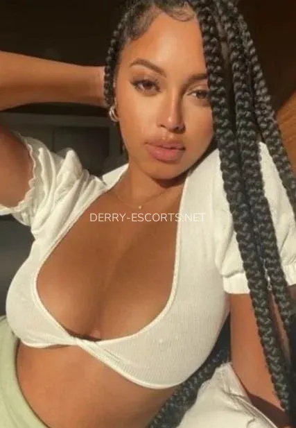 Derry escorts Johanna — 1