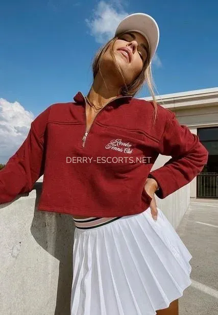 Derry escorts Isabelle — 6