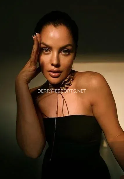 Derry escorts Constanza — 5