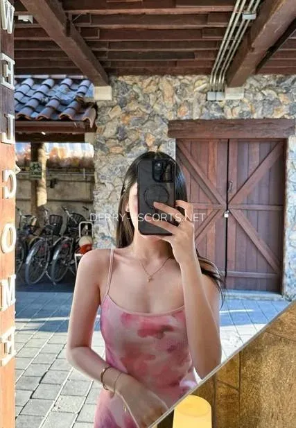 Derry escorts Belinda — 8