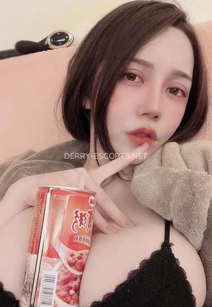 Derry escorts Elise — 3