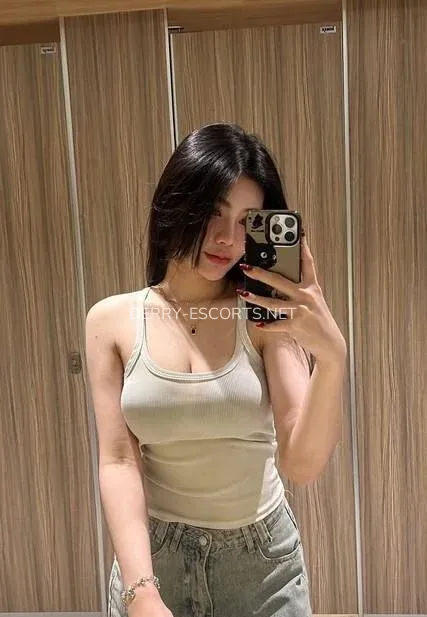 Derry escorts Germana — 9