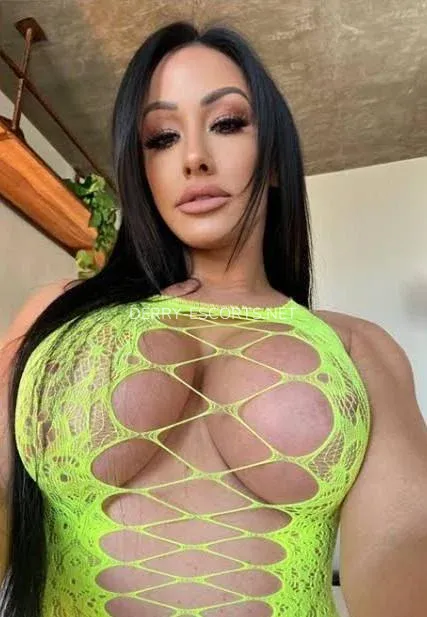 Derry escorts Vanesa — 3