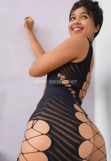 Derry escorts Nieves — 5