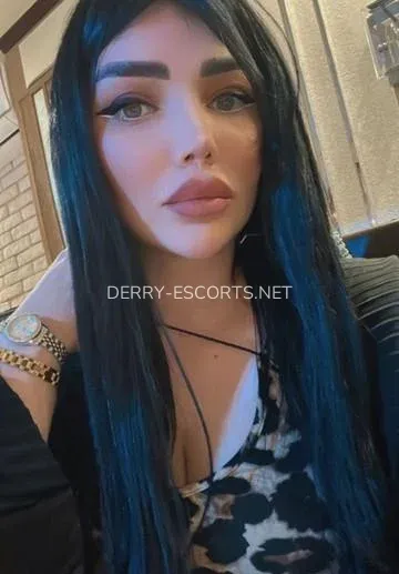 Derry escorts Klara — 1