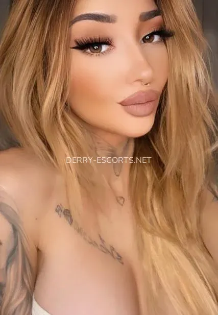 Derry escorts Amy — 6