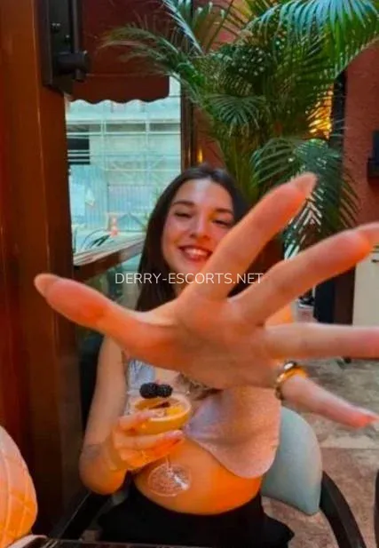 Derry escorts Amaya — 1