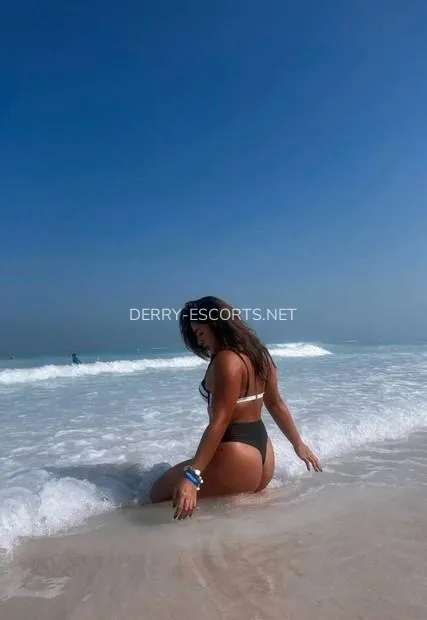 Derry escorts Gudula — 2