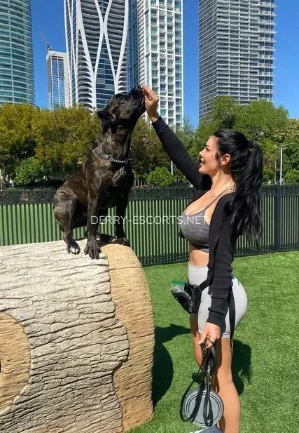 Derry escorts Sonja — 5