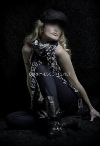 Derry escorts Louise — 2