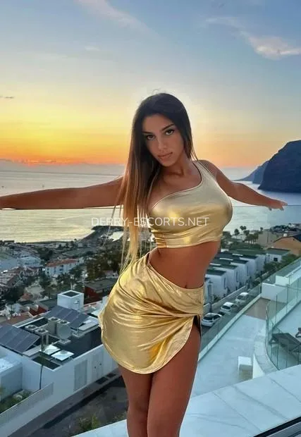 Derry escorts Valerie — 2