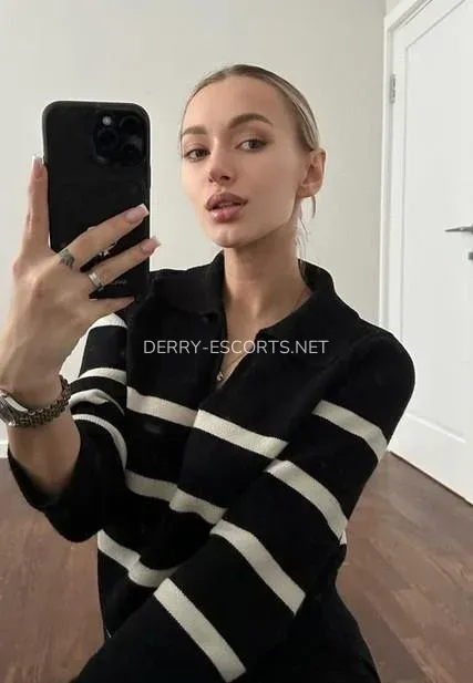 Derry escorts Jennifer — 9