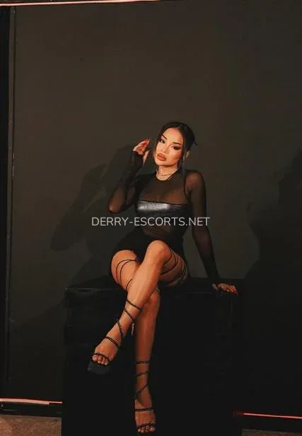 Derry escorts Agnes — 4