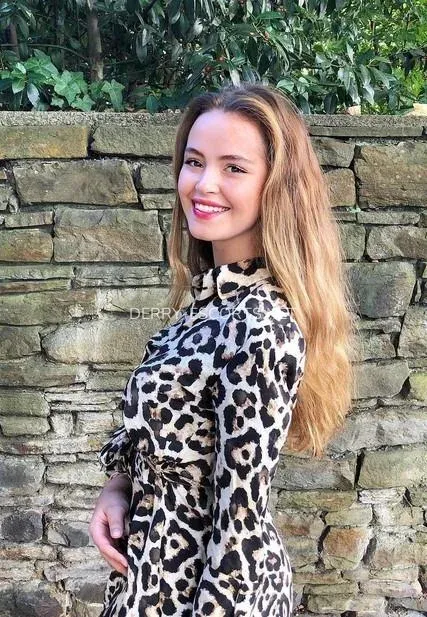 Derry escorts Hanna — 1