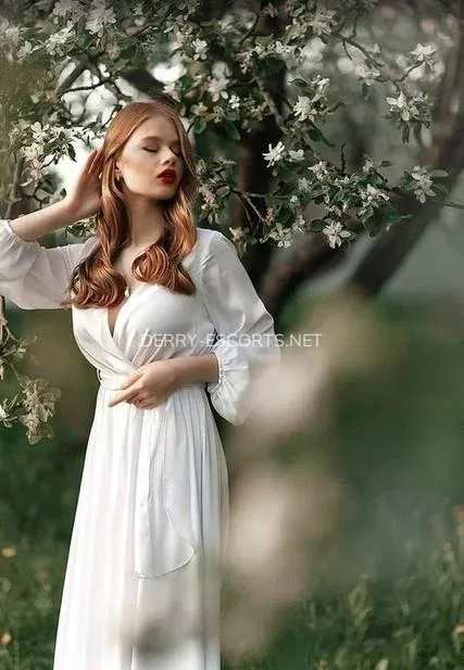 Derry escorts Veronica — 1