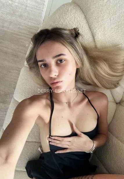 Derry escorts Valentina — 3
