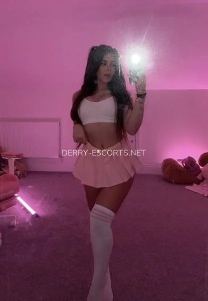 Derry escorts Esmeralda — 2