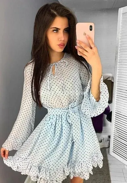 Derry escorts Mary — 4