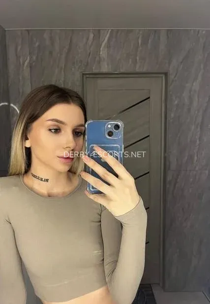 Derry escorts Zoey — 1