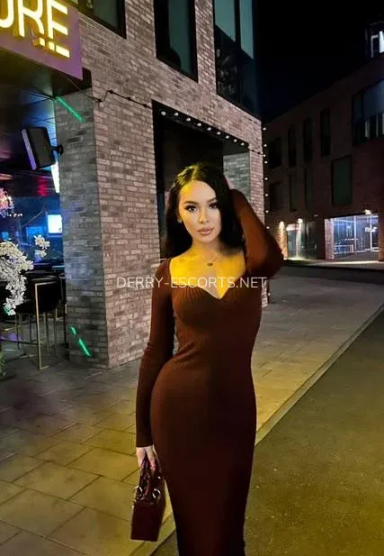 Derry escorts Elise — 5