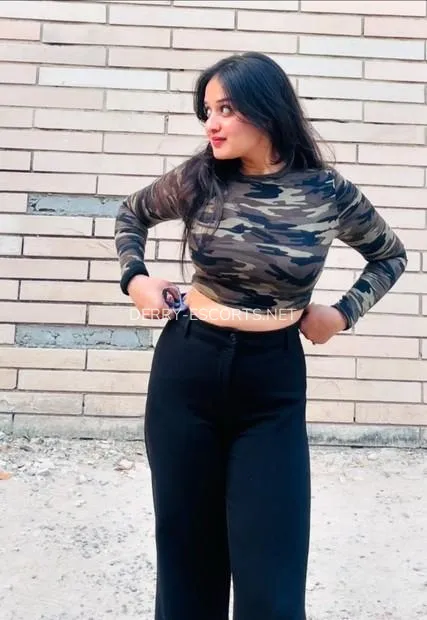 Derry escorts Gabriella — 2