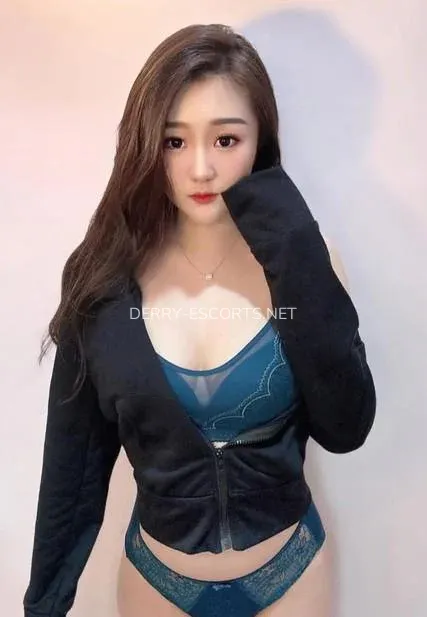 Derry escorts Josefin — 4