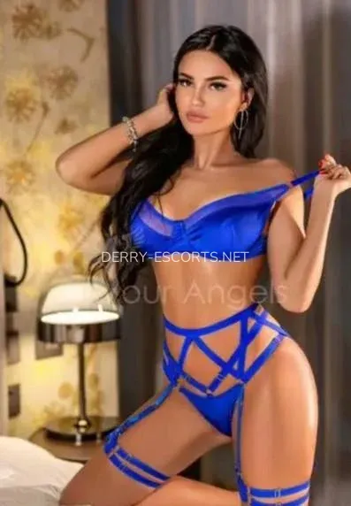 Derry escorts Rachel — 8