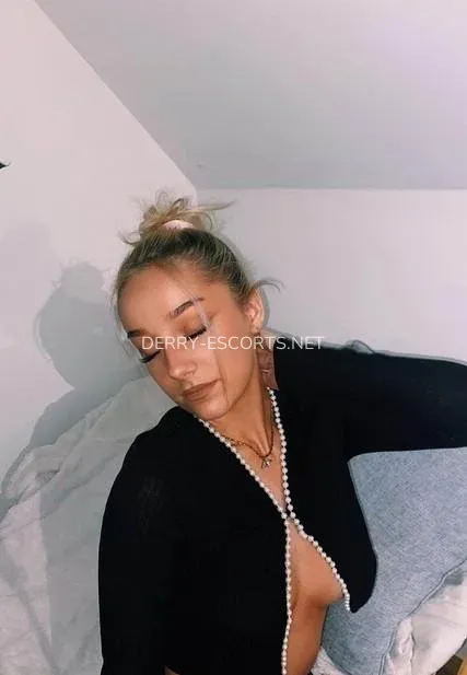 Derry escorts Ann-christin — 1