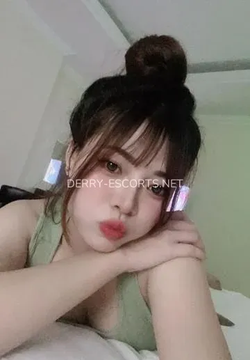 Derry escorts Ingeborg — 1