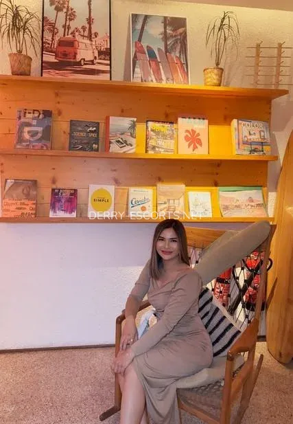 Derry escorts Mona — 5