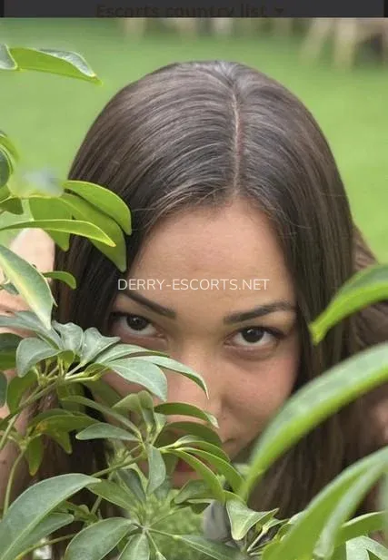 Derry escorts Bella — 3