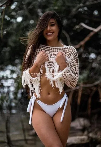 Derry escorts Ella — 1