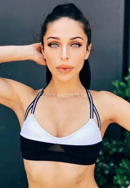 Derry escorts Isaura — 6
